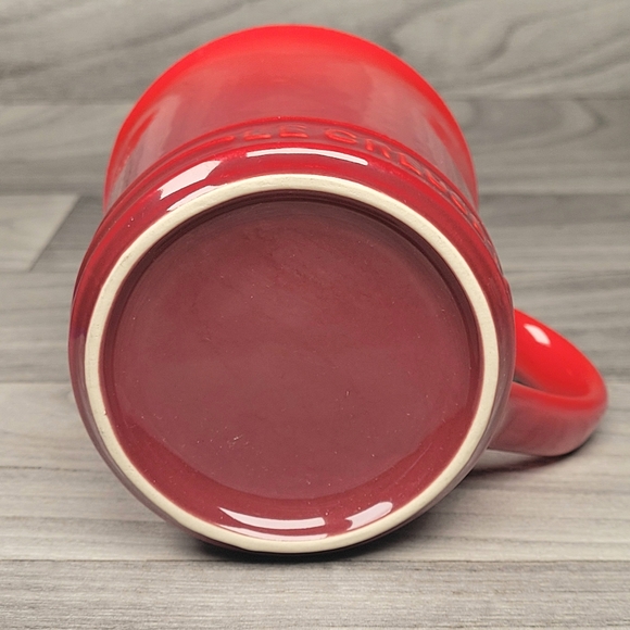 (2 of 3) LE CREUSET Stoneware Cerise Cherry Red Coffee/Tea Mug 14 oz - Picture 6 of 7